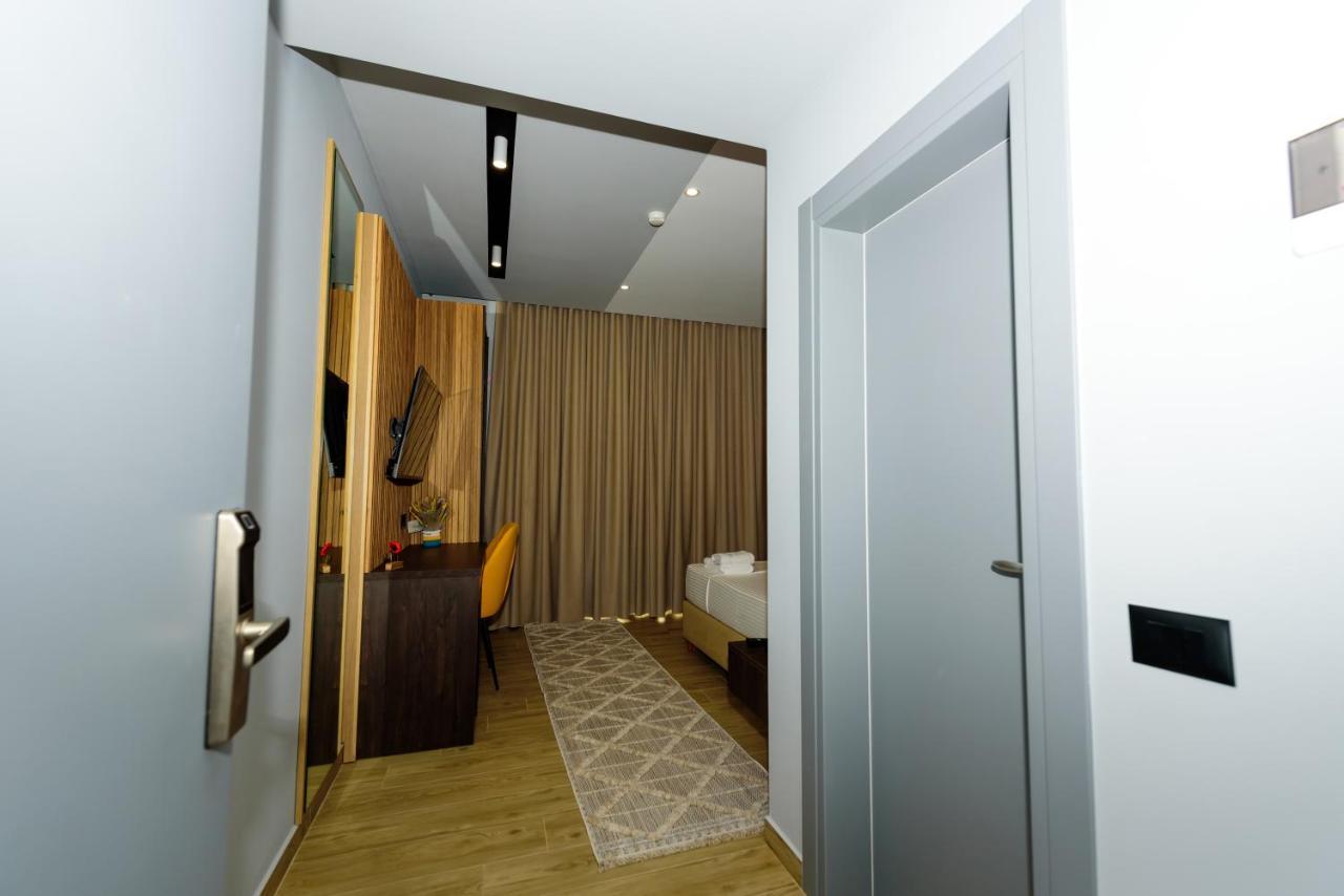 Kaan Hotel Radhimë Dış mekan fotoğraf