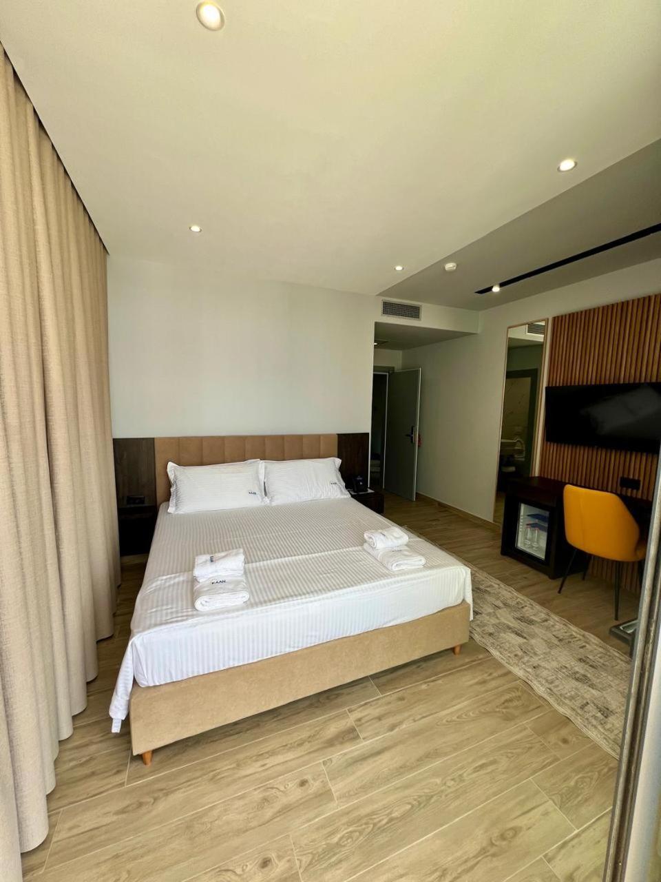 Kaan Hotel Radhimë Dış mekan fotoğraf