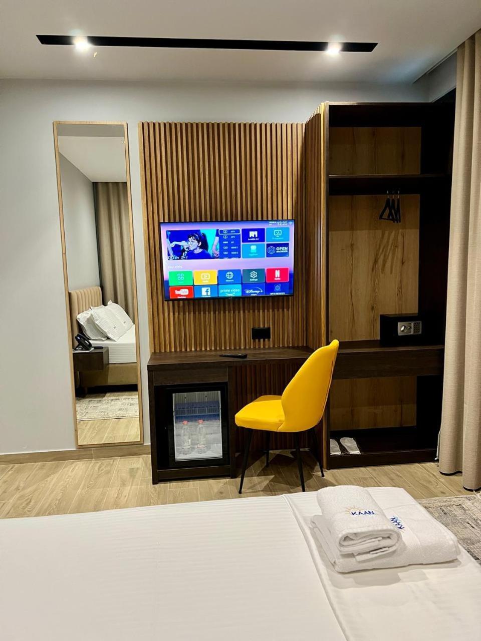 Kaan Hotel Radhimë Dış mekan fotoğraf