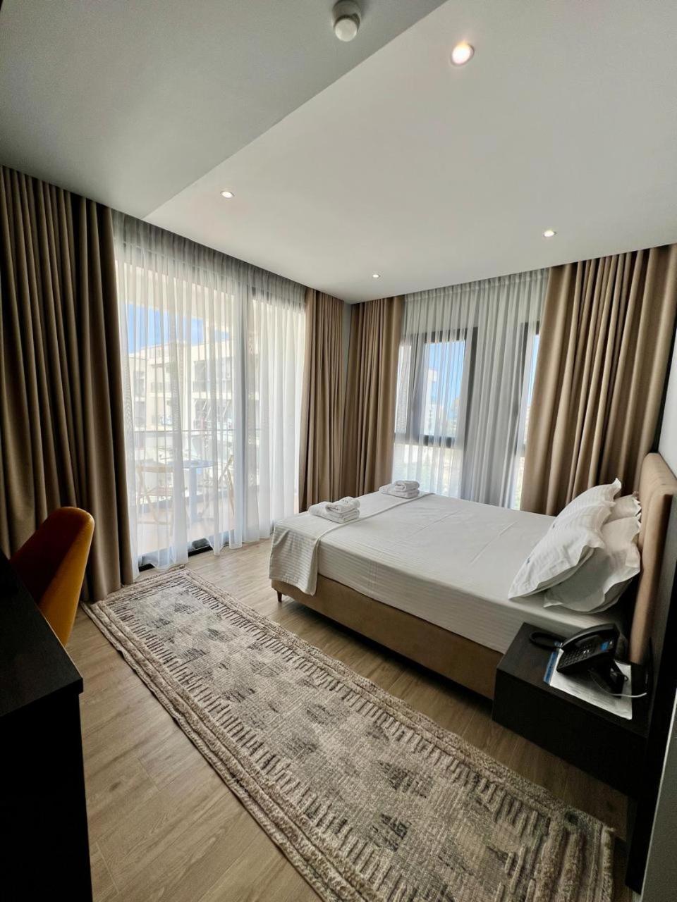 Kaan Hotel Radhimë Dış mekan fotoğraf